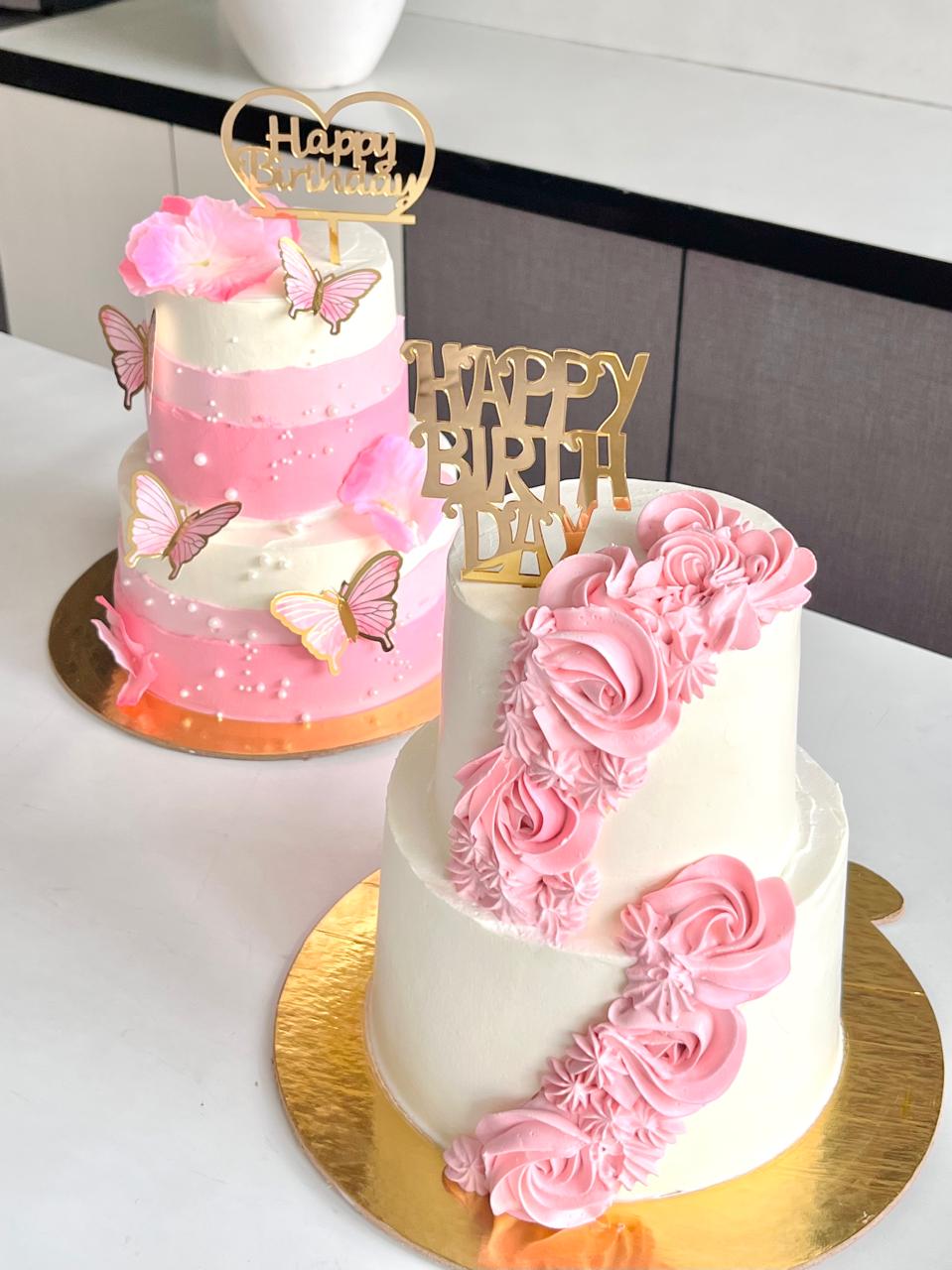 Tier cakes @ ₹1500